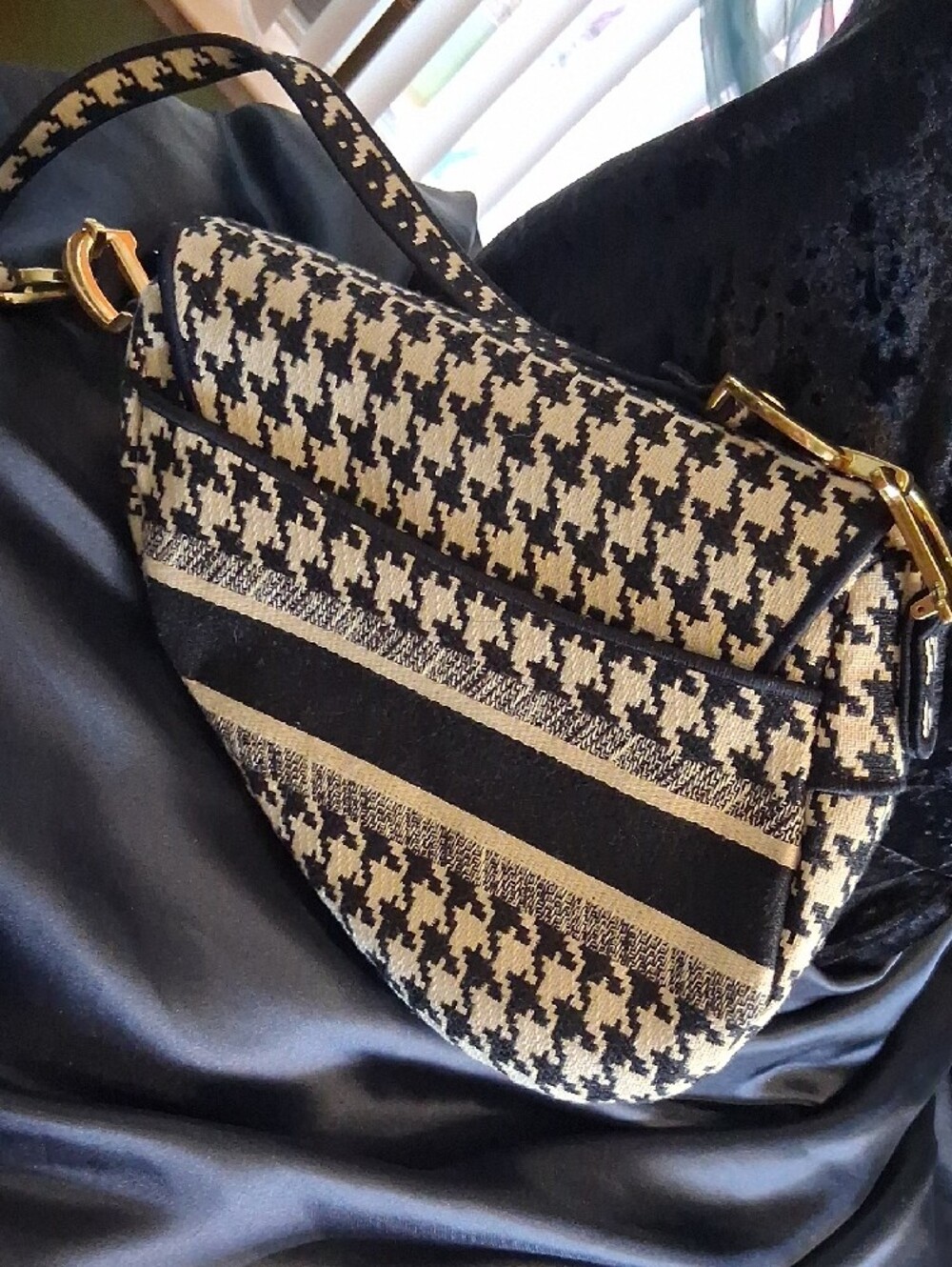 Dior Beige and Black Houndstooth Saddle Bag with Gold Hardware - Picture 8 of 16